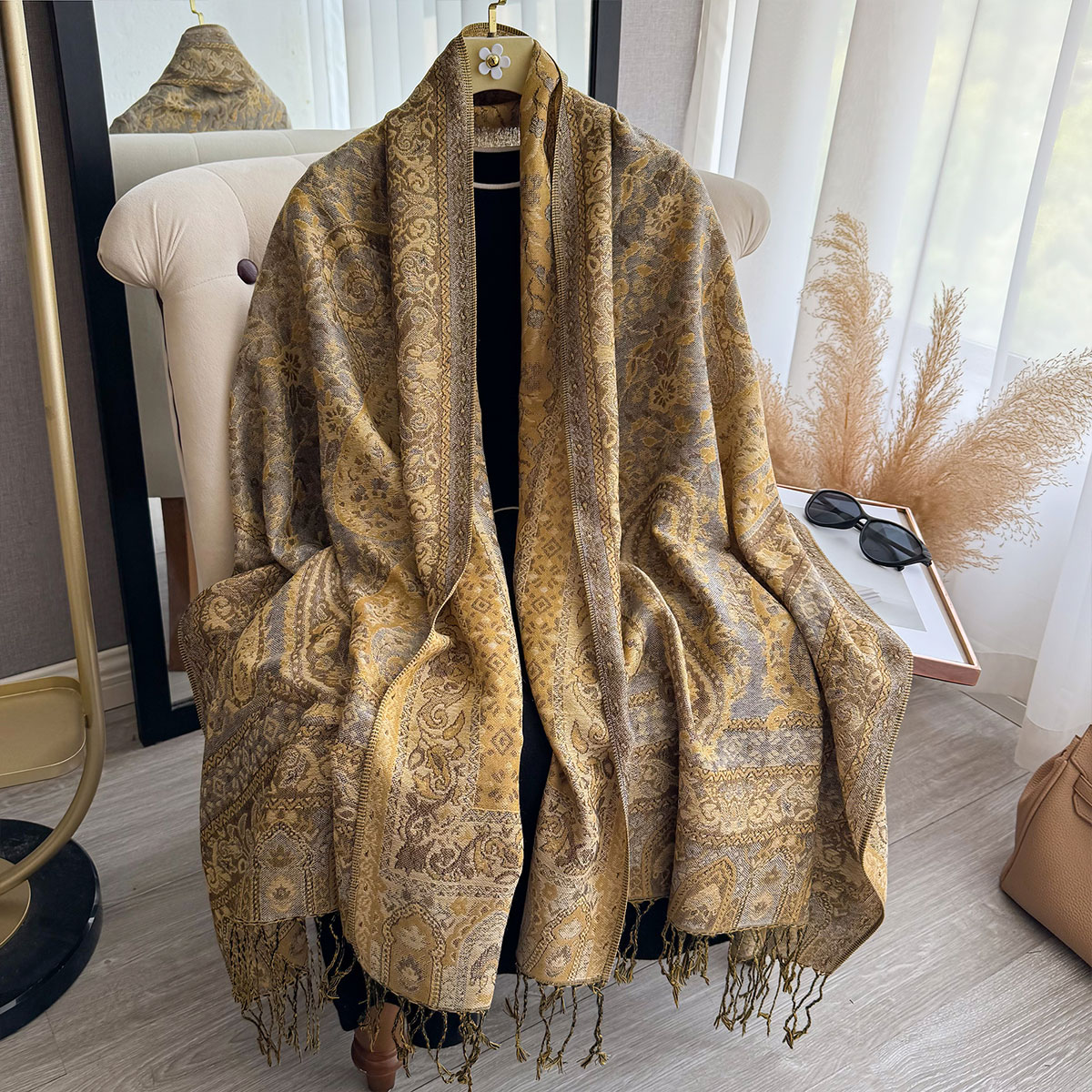 2025 Nappa Coperta Design Stil - Ethnic Fashion Design recensione e prezzo